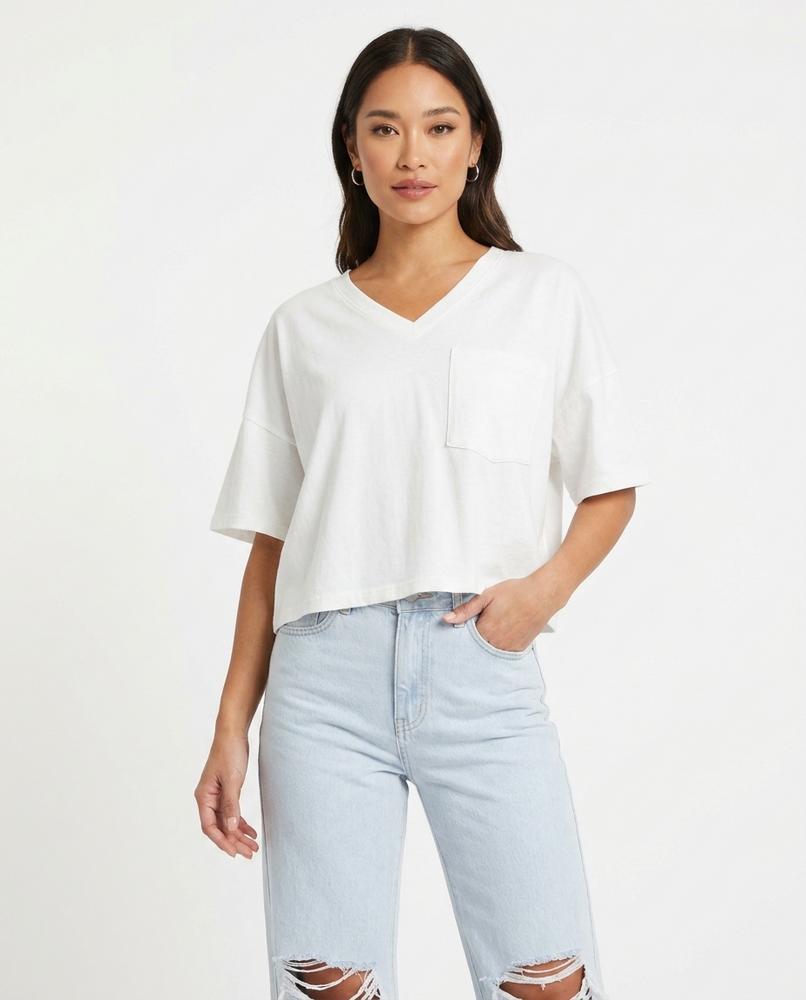 Heidi-Outlet - Salen | V-Neck Boxy Fit T-Shirt Women